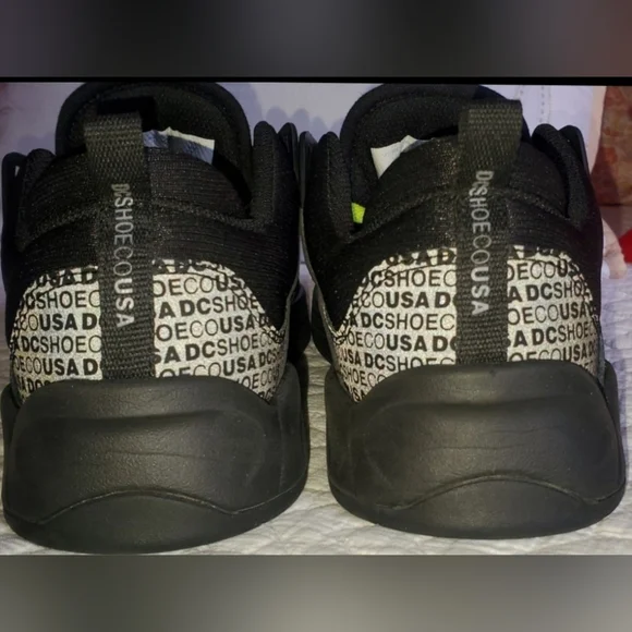 DC Williams Slims W/Lite Reflective Heel, Absolutely Like New Condition! Mens 10 - Picture 10 of 11